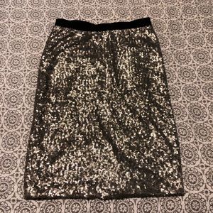 Maurice’s silver sequined pencil skirt size XS
